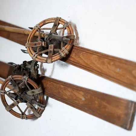 Echo Des Marmottes - Au Pied Des Pistes - Parking * Enchastrayes