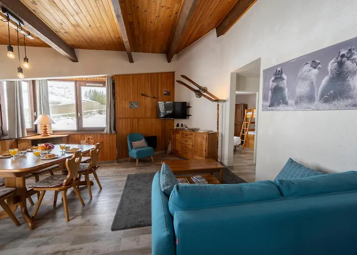 Apartment Echo Des Marmottes - Au Pied Des Pistes - Parking Enchastrayes