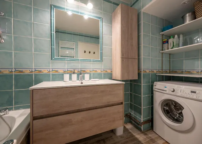 Apartment Echo Des Marmottes - Au Pied Des Pistes - Parking Enchastrayes